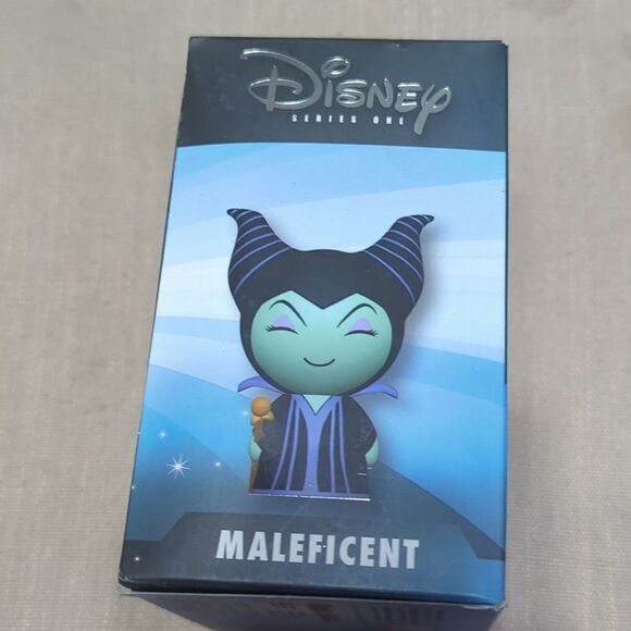Funko Dorbz vinyl figure Maleficent, the villain from Disney's Sleeping Beauty - Picture 4 of 6